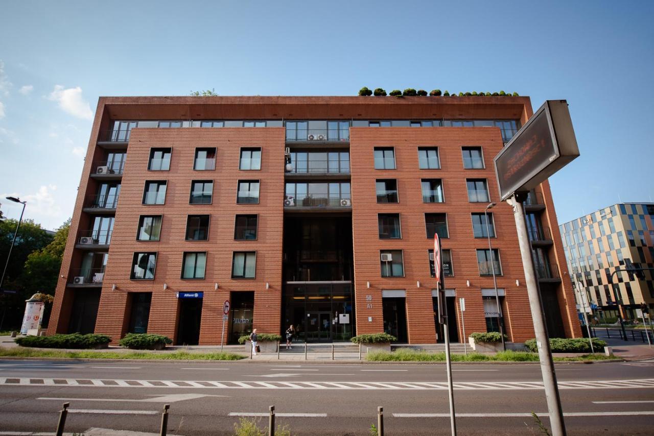 Spacious Apartment Close To Main Station / Galeria Krakowska Cracóvia Exterior foto