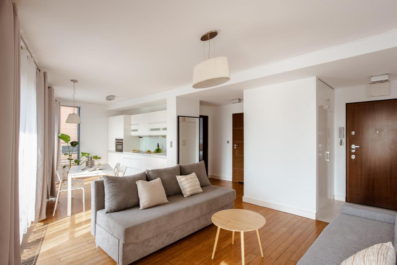 Spacious Apartment Close To Main Station / Galeria Krakowska Cracóvia Exterior foto